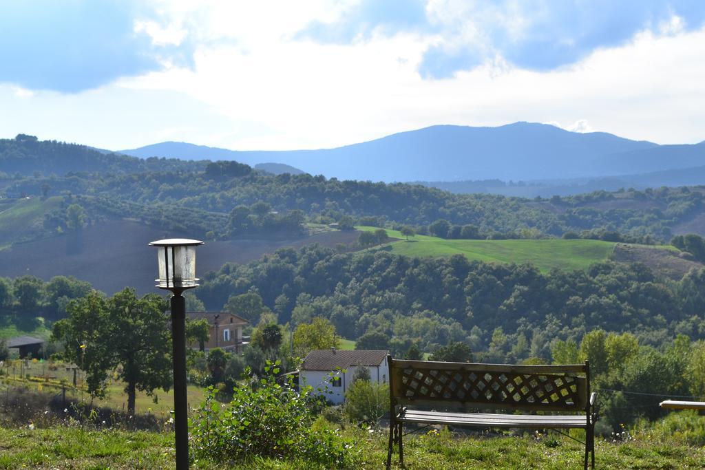 Hotel Agriturismo Il Merollo Todi Exterior foto