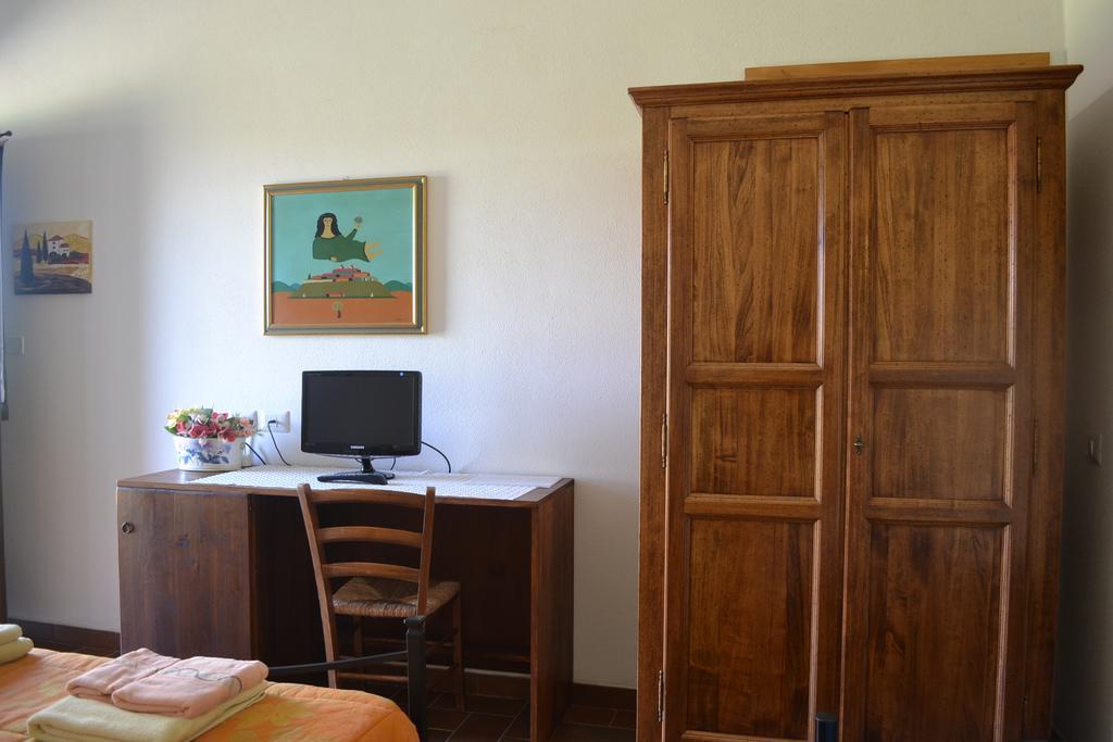 Hotel Agriturismo Il Merollo Todi Exterior foto